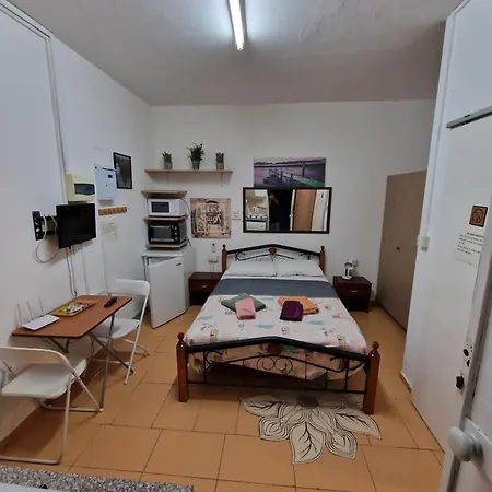 アパート Nicosia Rooms Studios ニコシア