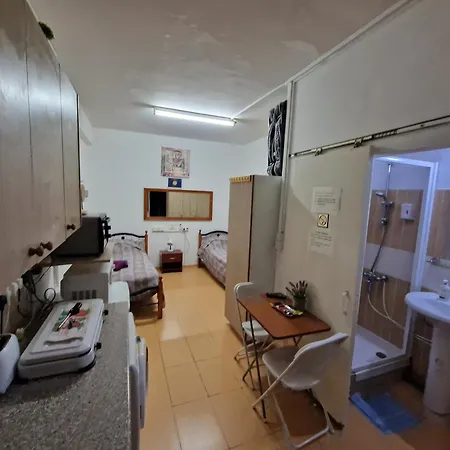 Nicosia Rooms Studios * ニコシア