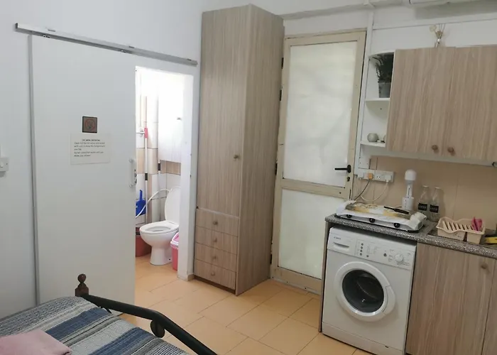 Nicosia Rooms Studios * 尼科西亚